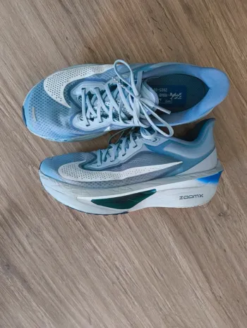 Used Nike Zoom Fly 6 bike — image 2 of 4