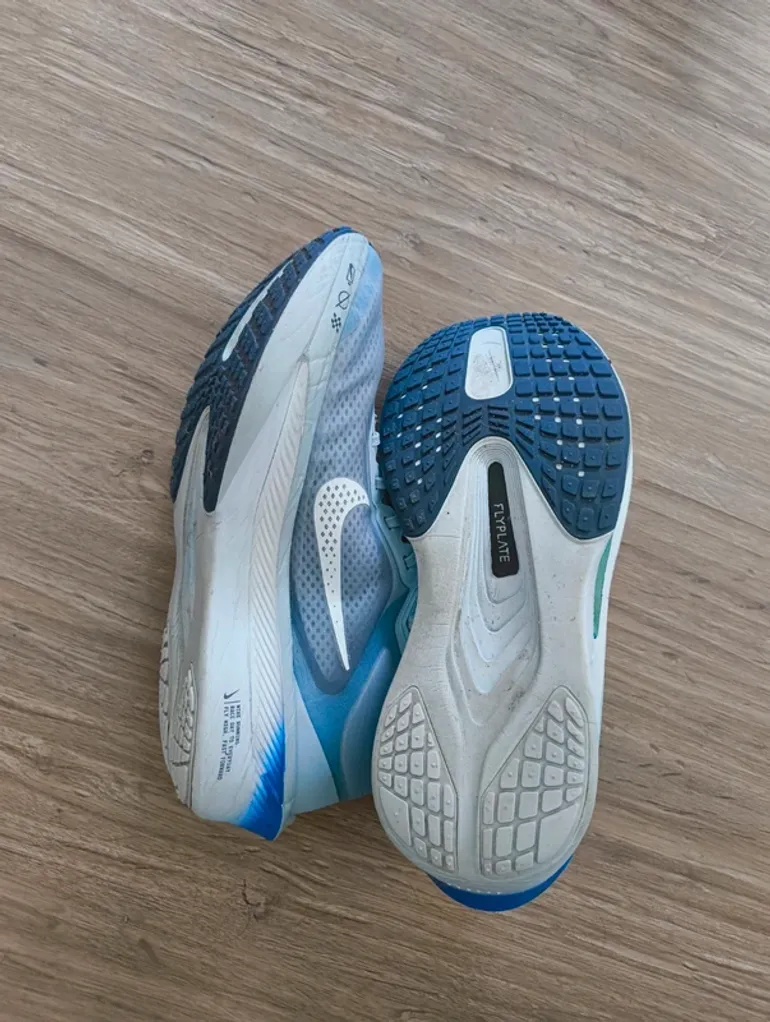 Used Nike Zoom Fly 6 bike — image 3 of 4