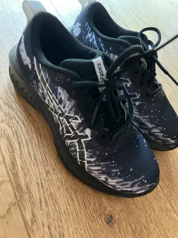 Gebrauchtes Asics Gel Noosa Tri 16 bike — Bild 2 von 8