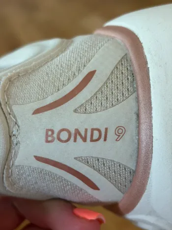 Tweedehands Hoka Bondi 9 bike — afbeelding 7 van 10