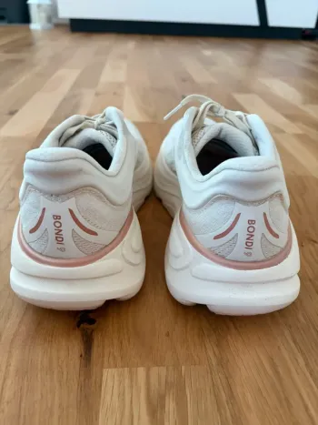 Tweedehands Hoka Bondi 9 bike — afbeelding 6 van 10