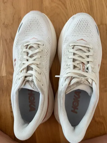 Tweedehands Hoka Bondi 9 bike — afbeelding 4 van 10