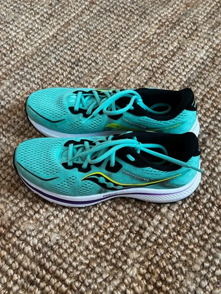 Saucony Laufschuhe bike d'occasion — image 2 sur 8