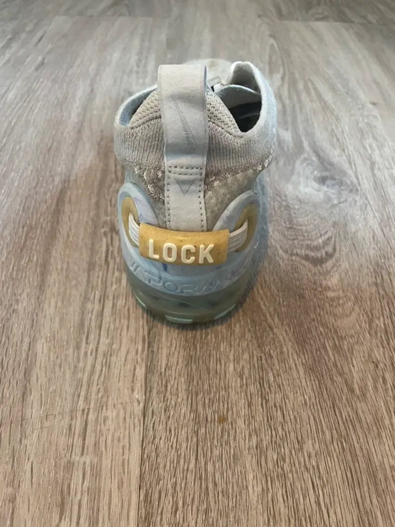 Used Nike Air VaporMax 2020 Flyknit bike — image 4 of 6