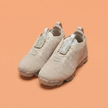Used Nike Air VaporMax 2020 Flyknit bike — image 3 of 6
