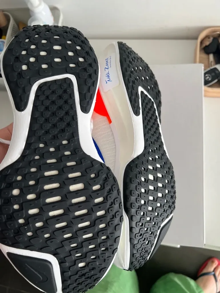 Używany Nike zoomx invincible RN FP bike — zdjęcie 10 z 12