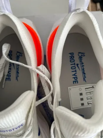 Używany Nike zoomx invincible RN FP bike — zdjęcie 3 z 12