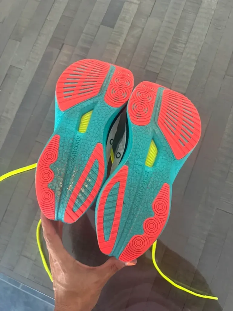 Saucony Endorphin Speed 5 bike d'occasion — image 4 sur 4