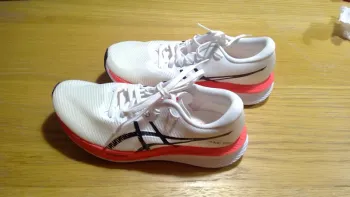 Gebrauchtes Asics Magic Speed 3 Running Shoes