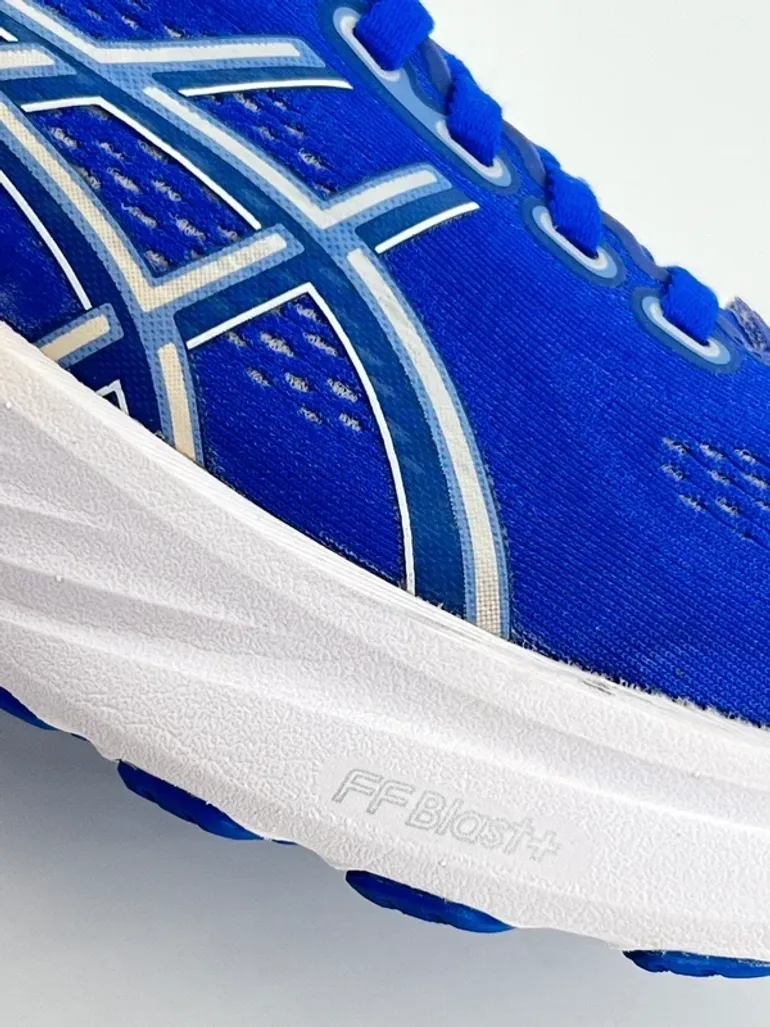 Käytetty Asics Gel-Kayano 32 bike — kuva 11 / 15