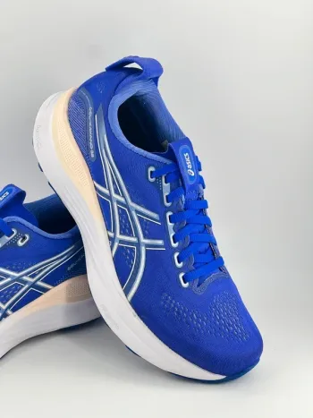 Käytetty Asics Gel-Kayano 32 Running Shoes