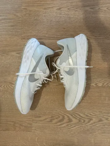 Used Nike Running Blanc/Gris bike — image 2 of 4