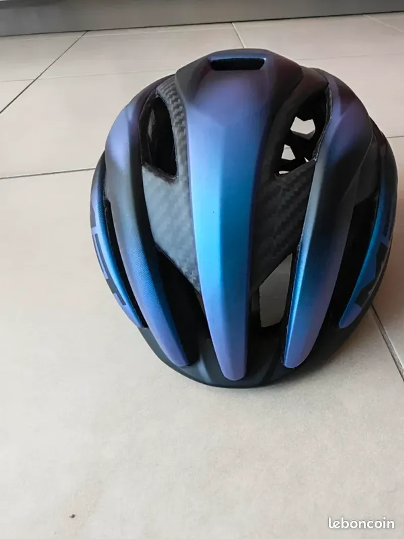 MET Trenta 3K Carbon MIPS 2026 Cycling Accessories d'occasion