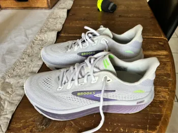 Used Brooks Ghost 19 Running Shoes