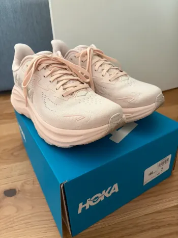 Używany Hoka Clifton 10 Running Shoes