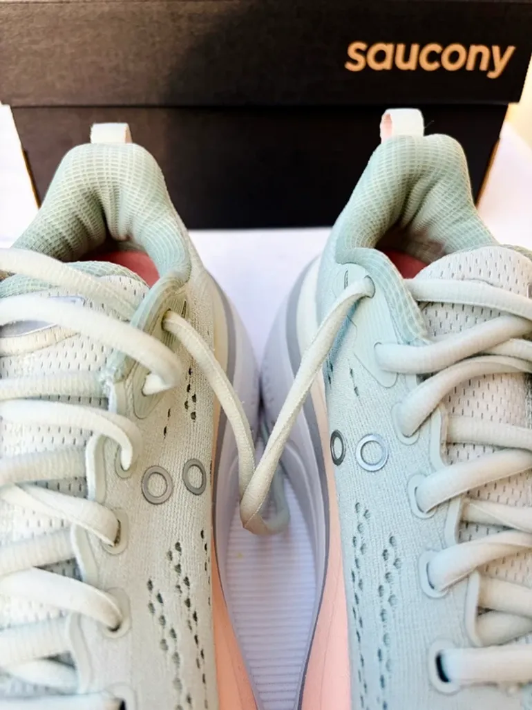 Used Saucony Hurricane 25 bike — image 8 of 8