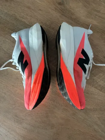 Used New Balance SC Elite v5 bike — image 8 of 12
