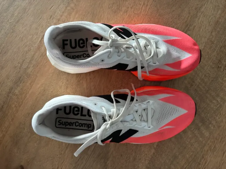 Used New Balance SC Elite v5 bike — image 5 of 12