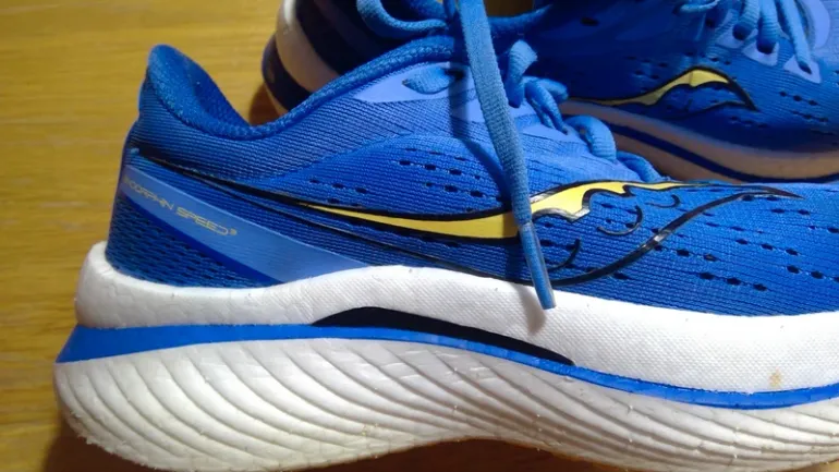 Saucony Endorphin Speed 3 bike d'occasion — image 2 sur 4