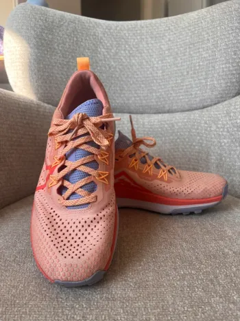 Used Nike Trail Running Shoes bike — image 2 of 7