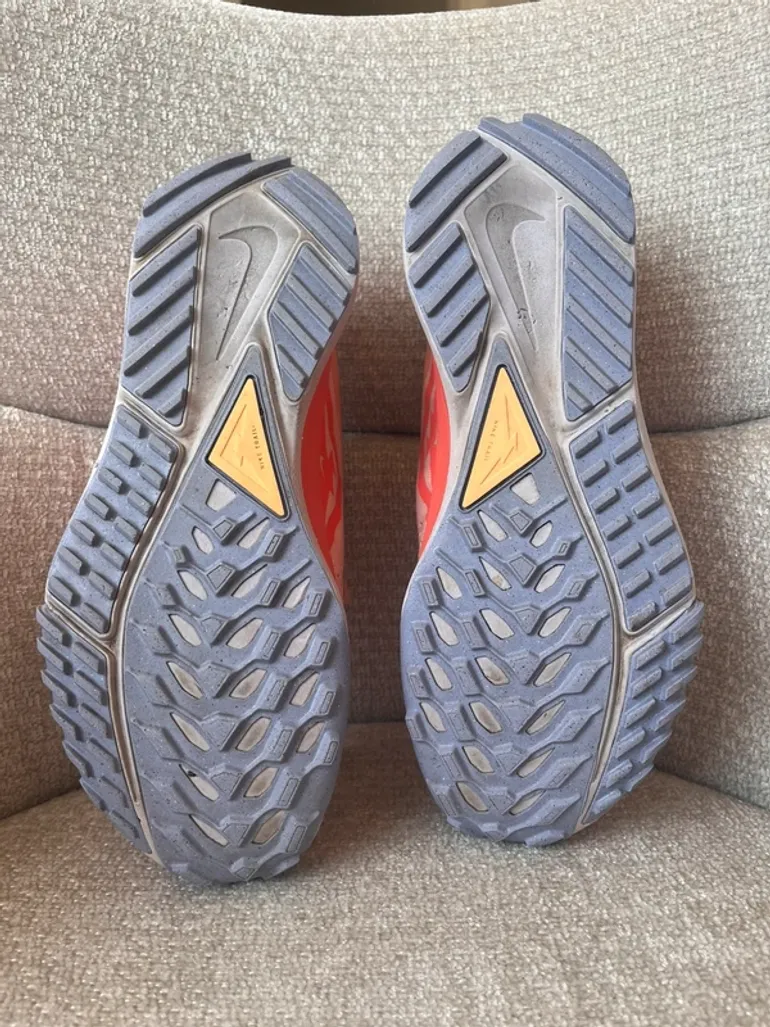 Used Nike Trail Running Shoes bike — image 4 of 7