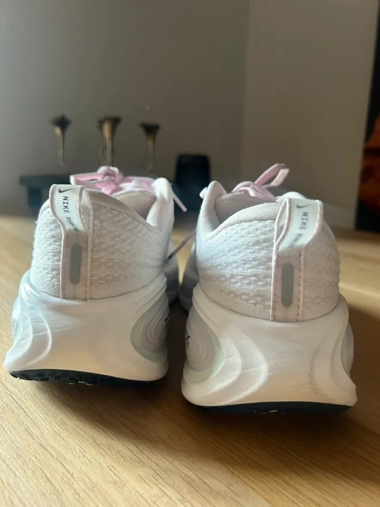 Tweedehands Nike Vomero Plus bike — afbeelding 3 van 4
