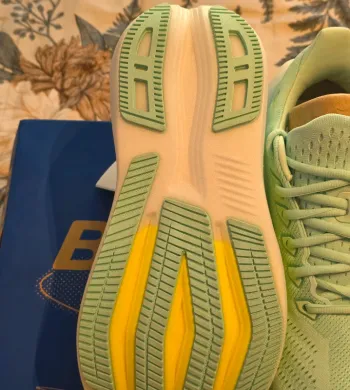 Used Brooks sneakers bike — image 7 of 14