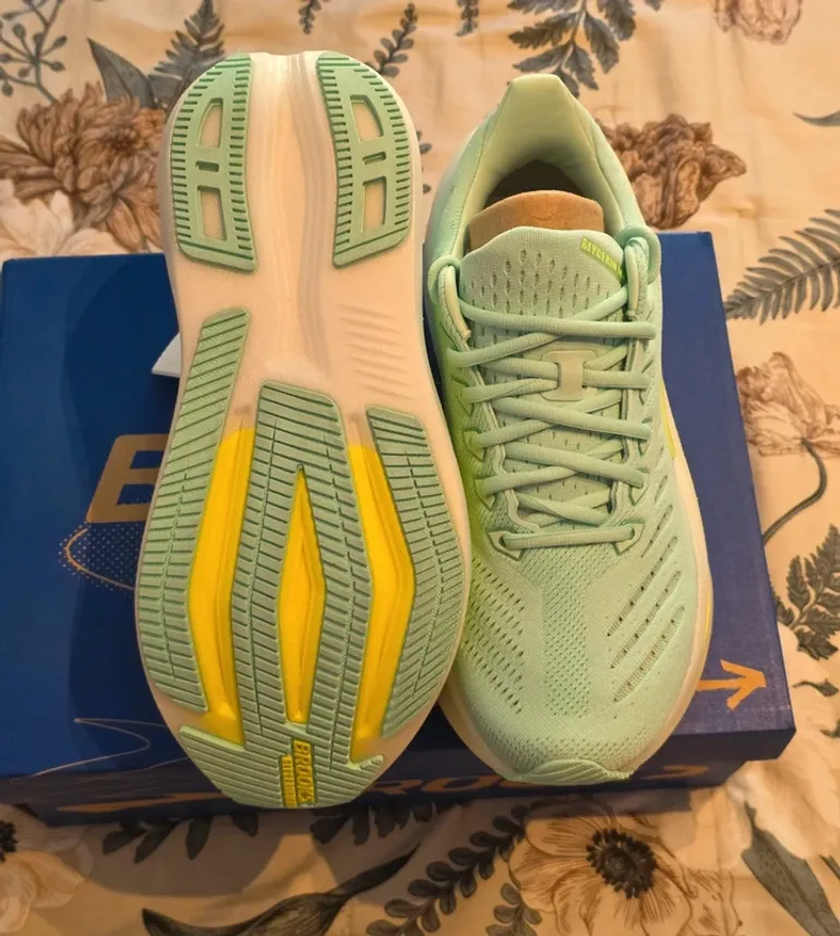 Used Brooks sneakers bike — image 5 of 14