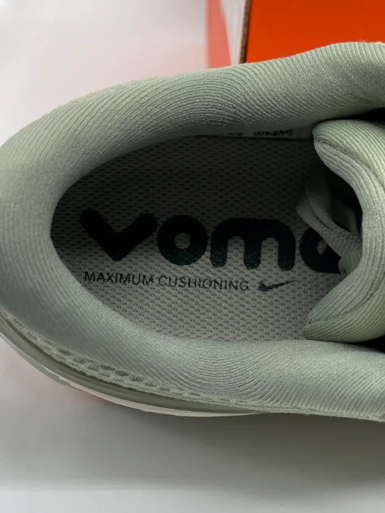 Used Nike Vomero Plus bike — image 11 of 15