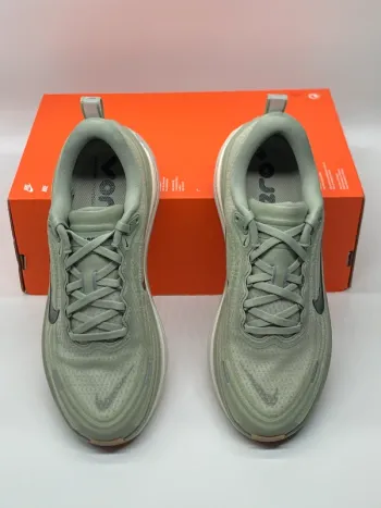 Used Nike Vomero Plus bike — image 10 of 15