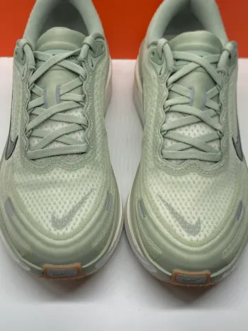 Used Nike Vomero Plus bike — image 15 of 15