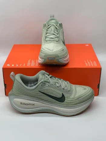 Used Nike Vomero Plus bike — image 4 of 15