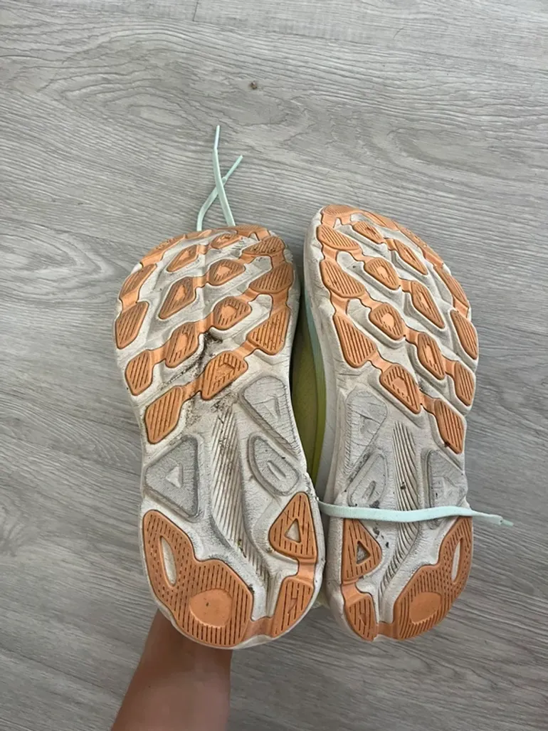 Used Hoka Running Shoes bike — image 4 of 5