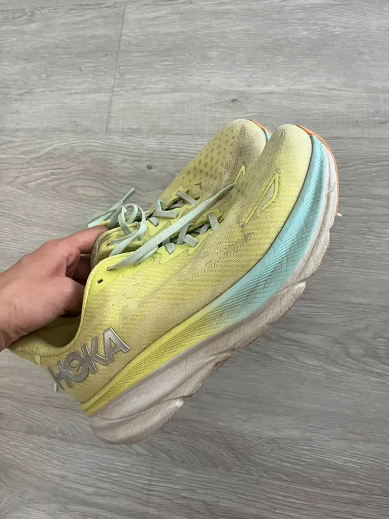 Used Hoka Running Shoes bike — image 2 of 5