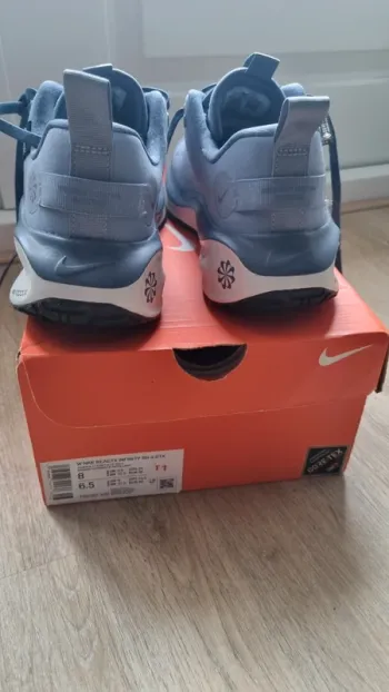 Tweedehands Nike InfinityRN 4 Gore-TEX bike — afbeelding 6 van 7