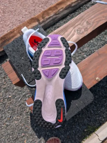 Używany Nike Vomero 18 bike — zdjęcie 2 z 4