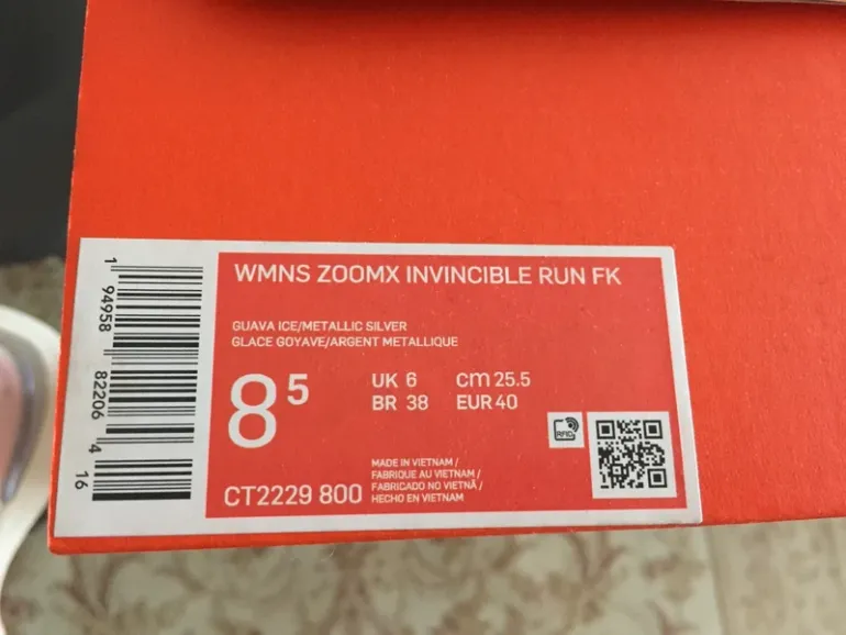 Used Nike ZoomX Invincible Run FK bike — image 6 of 8