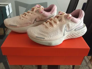 Used Nike ZoomX Invincible Run FK Running Shoes