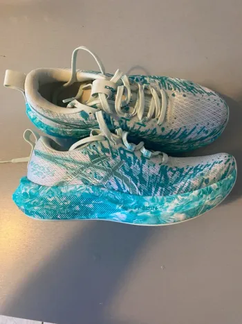 Gebrauchtes Asics Noosa Tri 16 Running Shoes