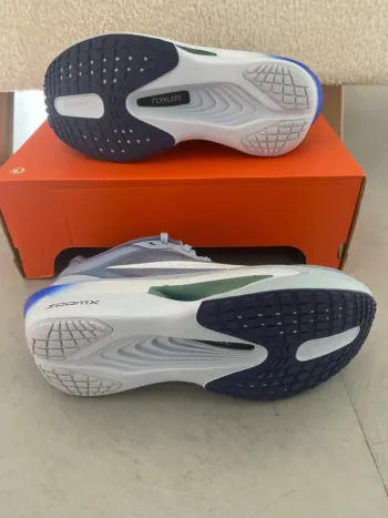 Used Nike Zoom Fly 6 bike — image 3 of 6