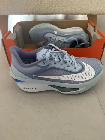 Used Nike Zoom Fly 6 Running Shoes
