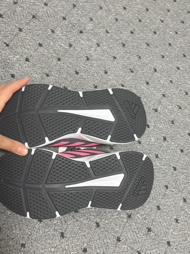Used Adidas Lauf- & Sportschuhe bike — image 3 of 3