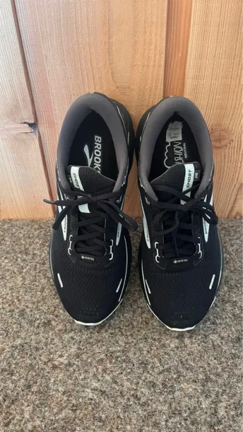 Used Brooks Ghost Running Shoes