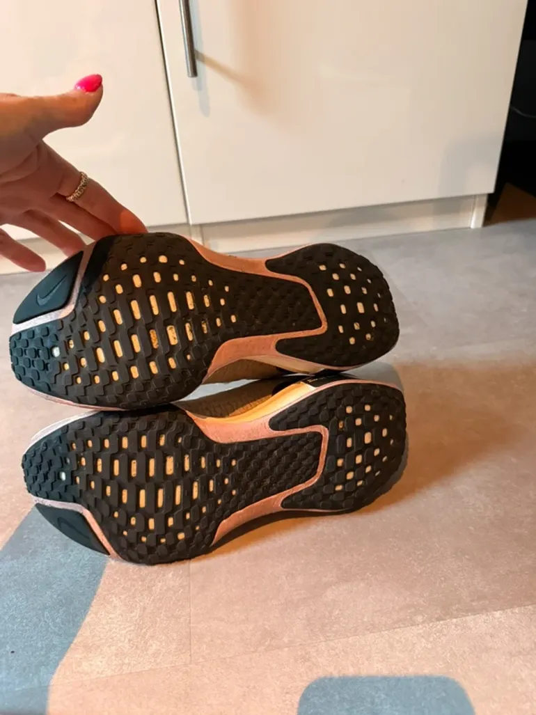 Nike Zoom X Invincible Run 3 bike d'occasion — image 6 sur 6