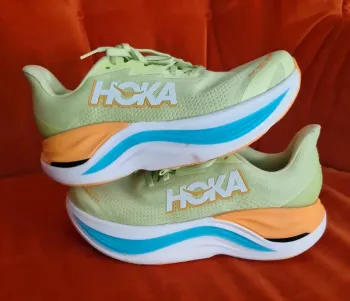 Tweedehands Orange Skyward X Running Shoes