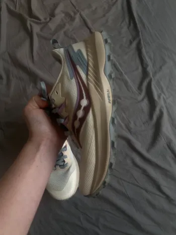 Käytetty Saucony Power run track Running Shoes