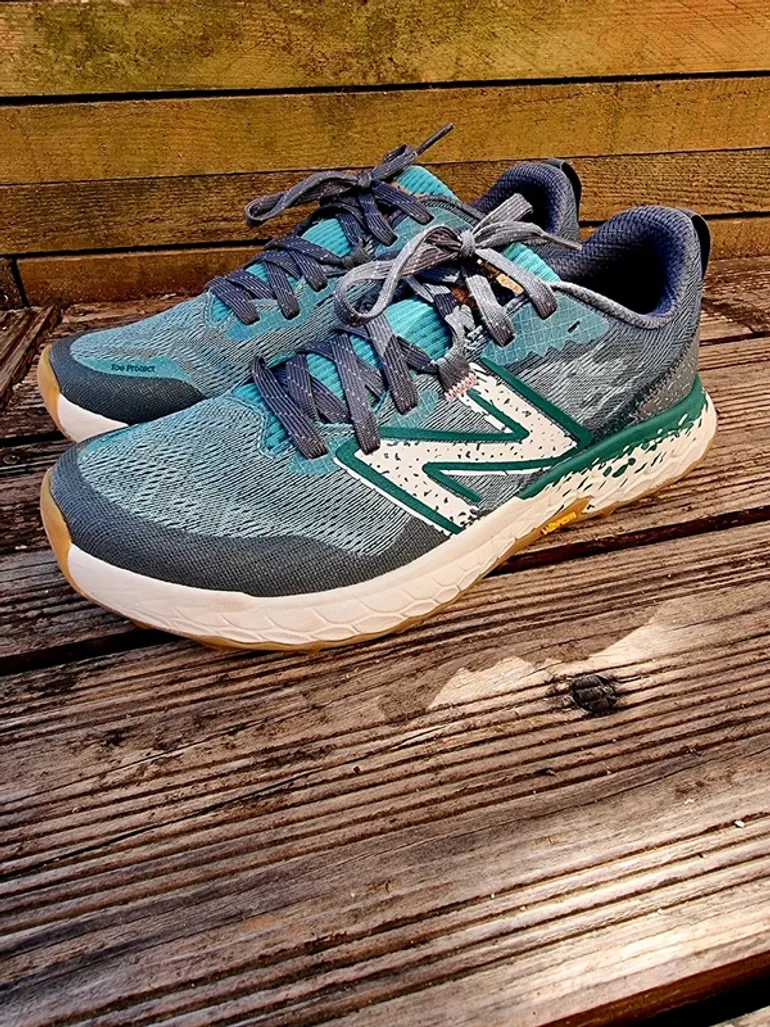 Used New Balance Hierro V7 bike — image 3 of 9