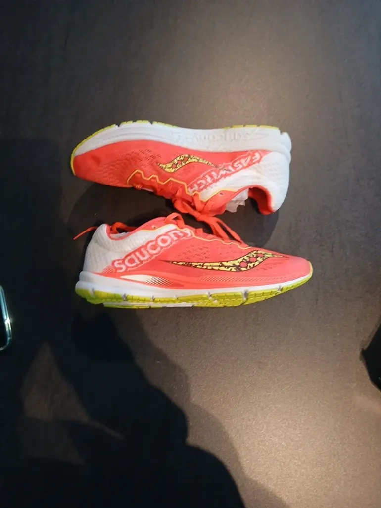Used Saucony Fastwitch 8 bike — image 4 of 5