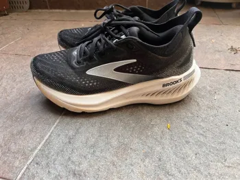 Used Brooks Glycerin 23 GTS bike — image 2 of 7
