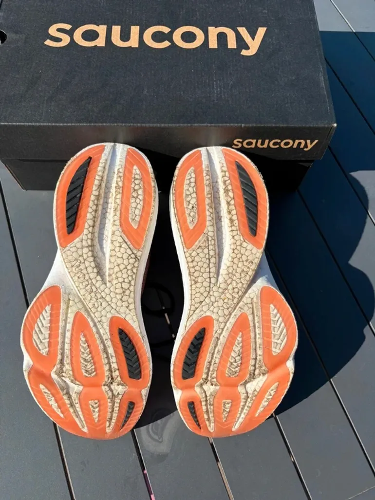 Used Saucony Endorphin Azura bike — image 5 of 9